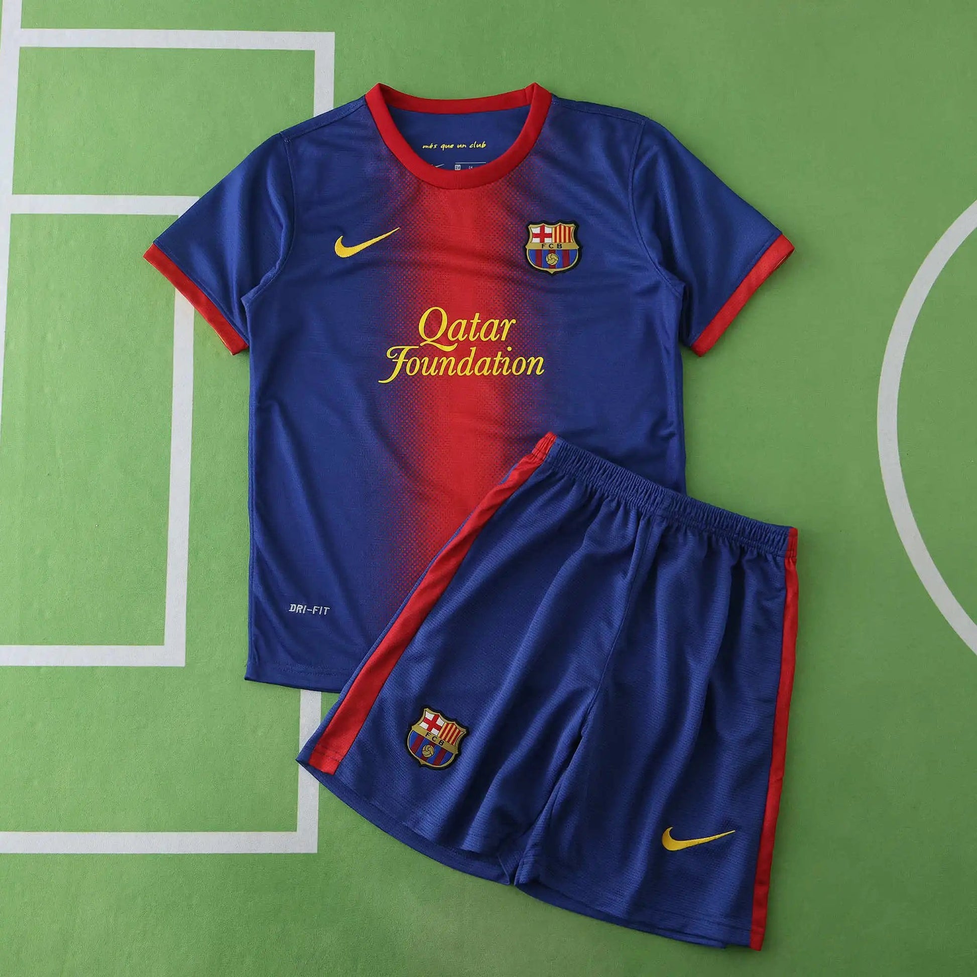 12-13 - FC Barcelone Domicile - Coffret enfant (Édition Fan)
