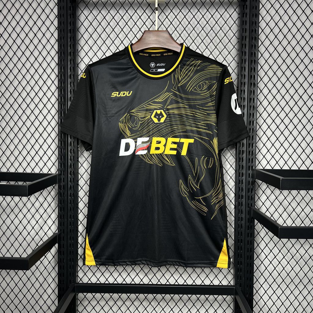 24-25 Wolverhampton (fan version)