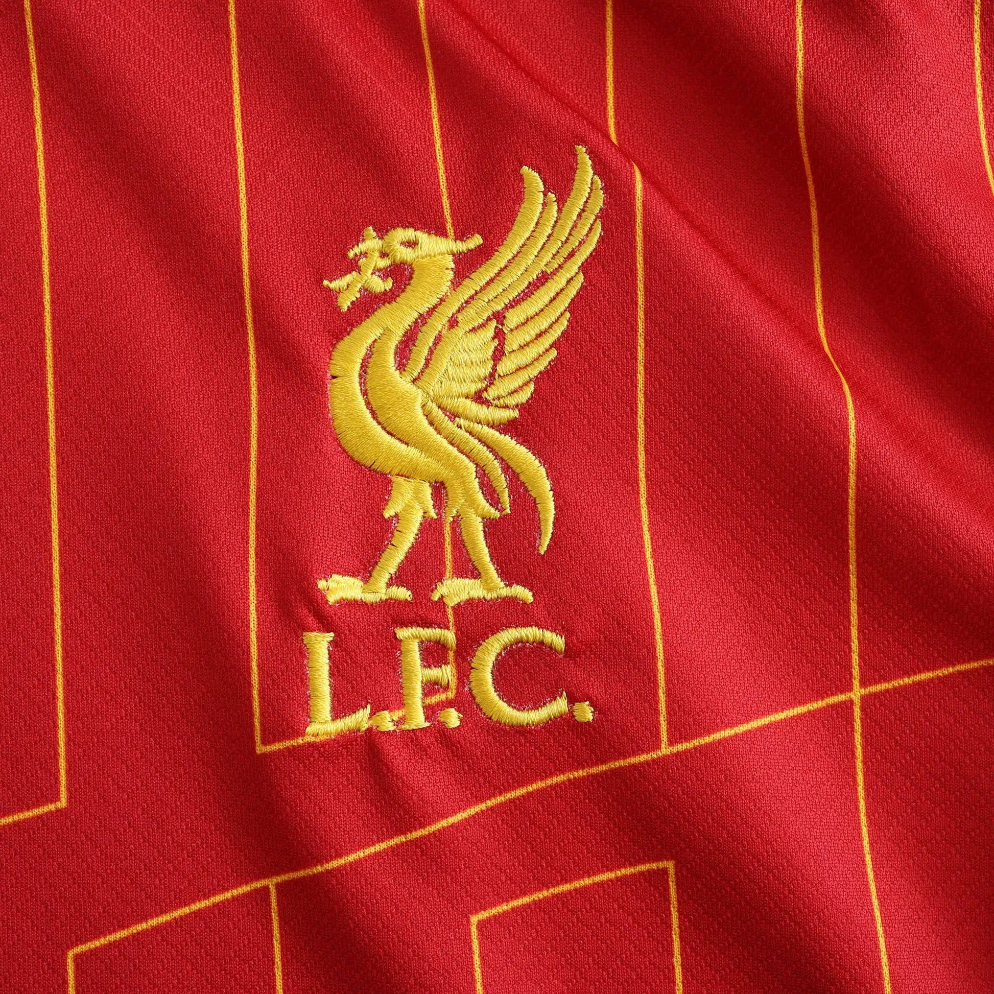 24-25 Liverpool en casa (Edición para aficionados)