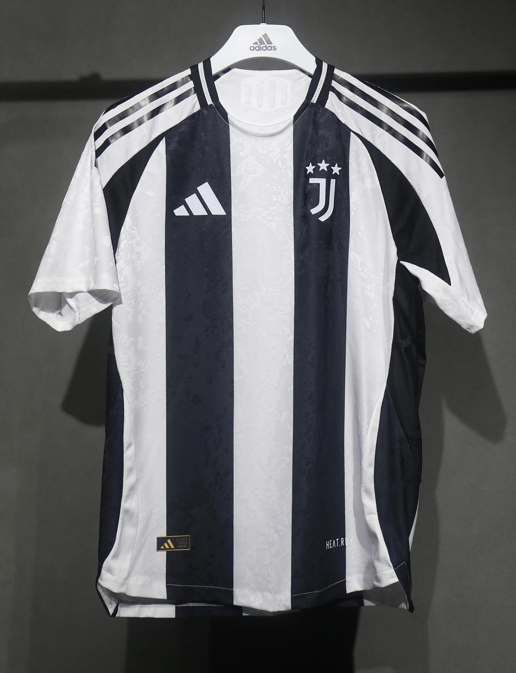 24-25 Juventus Domicile [Player Version]