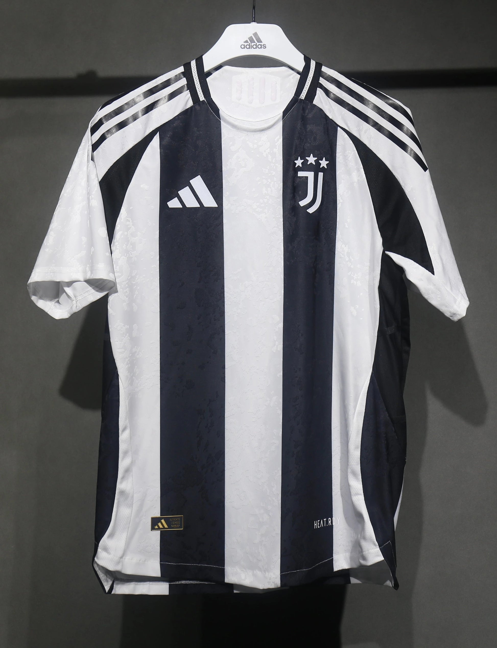 24-25 Juventus Domicile [Player Version]