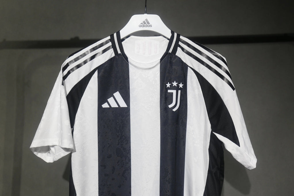 24-25 Juventus Domicile [Player Version]